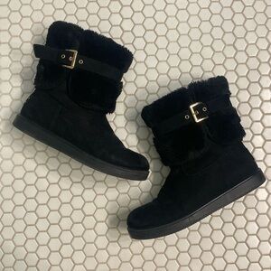 Guess GBG Los Angeles Women's SIZE 7 Faux Fur Winter Boots in Black gold accents